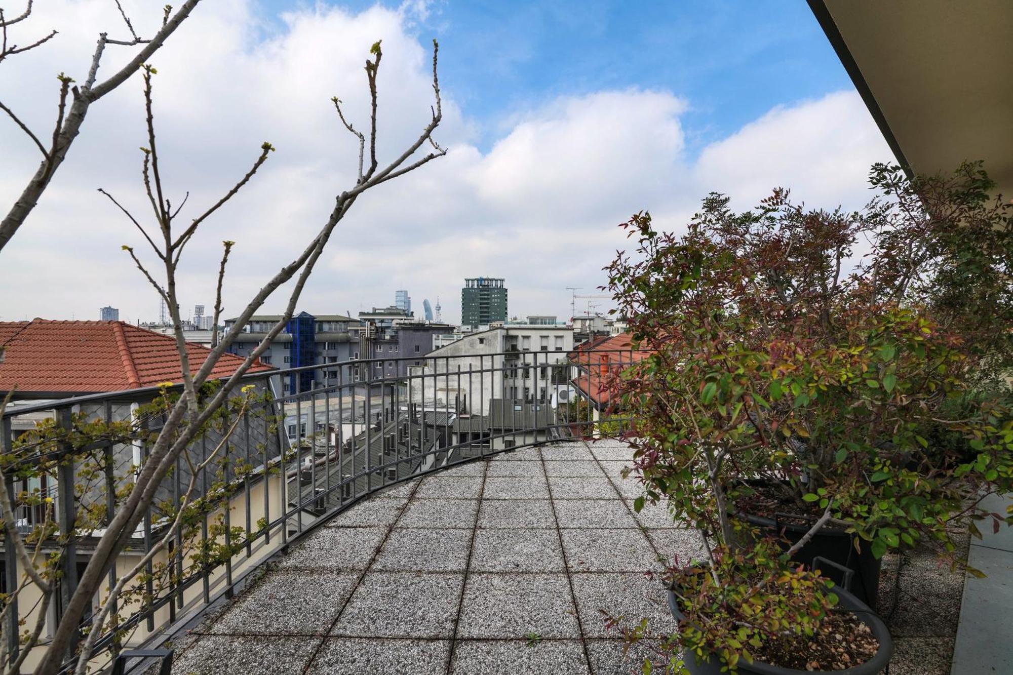 Apartment Luxury Penthouse With Rooftop Terrace